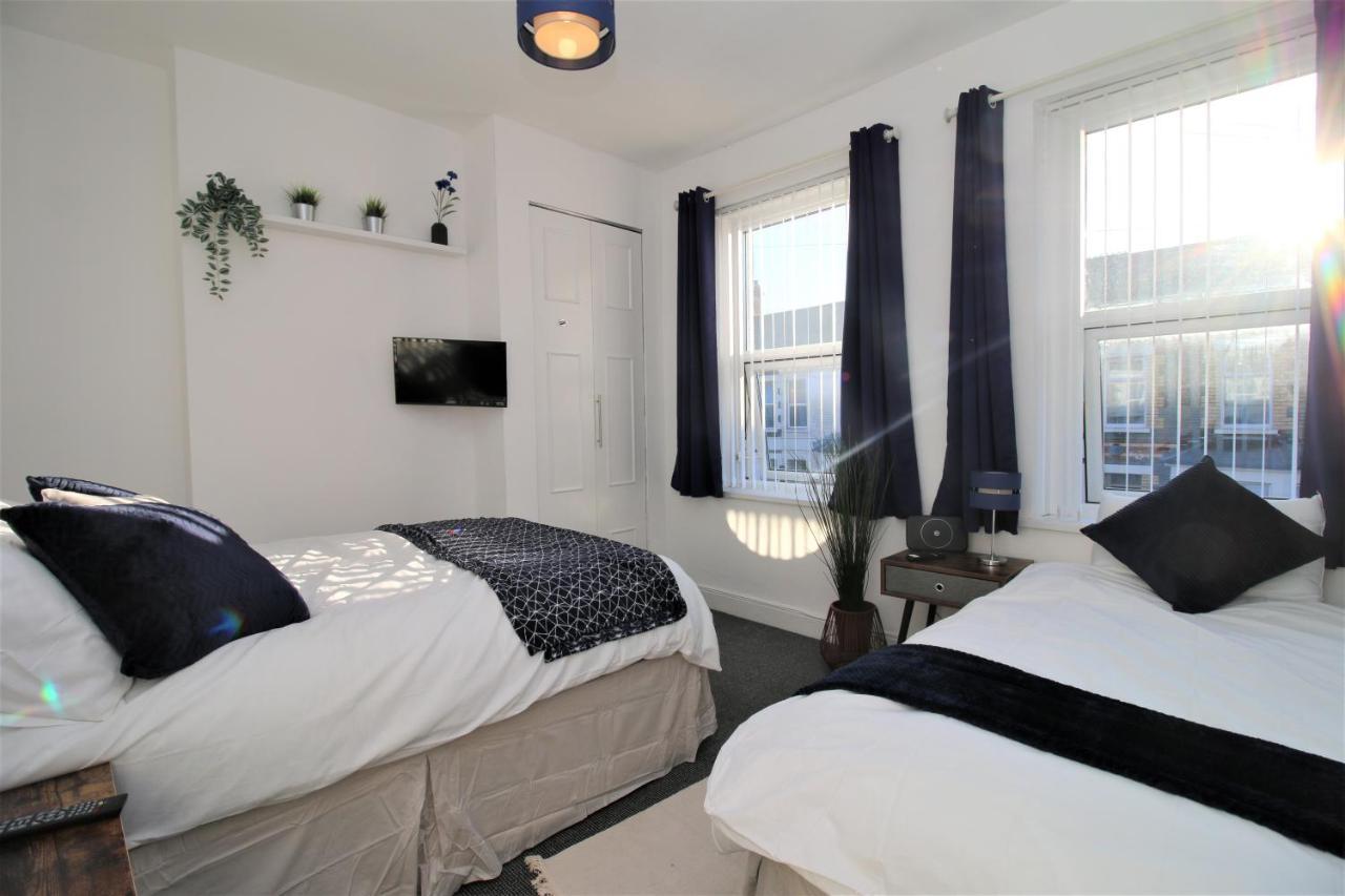 Three Bedroom Townhouse - Free Local Parking - By Property Promise Кардифф Экстерьер фото