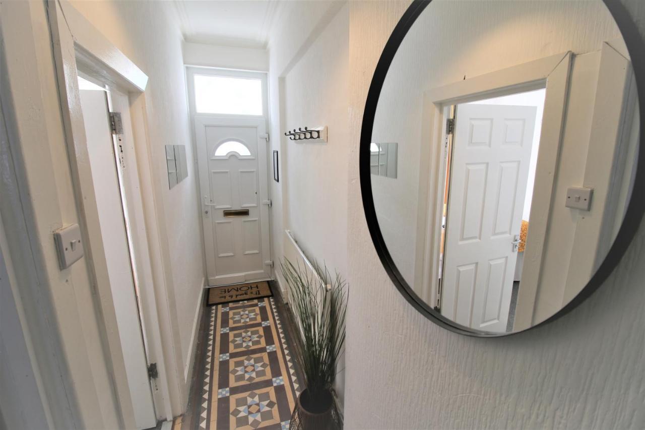 Three Bedroom Townhouse - Free Local Parking - By Property Promise Кардифф Экстерьер фото